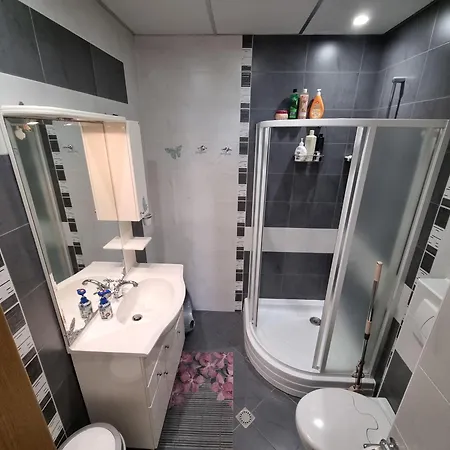 Spacious 2 Bedroom