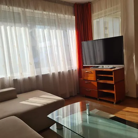 Spacious 2 Bedroom