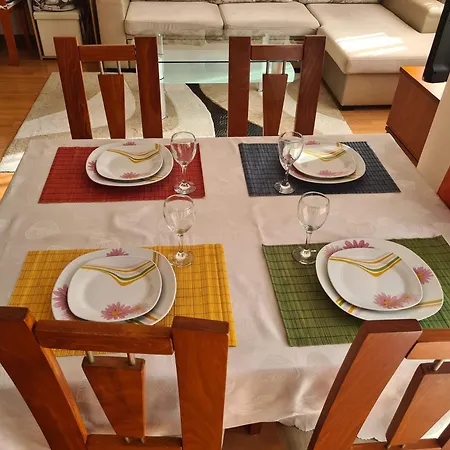 Apartment Spacious 2 Bedroom
