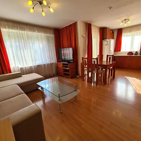 Apartment Spacious 2 Bedroom